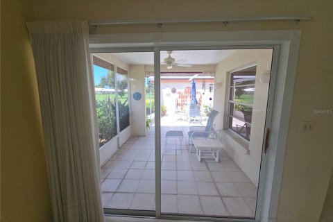 Condo in Bradenton, Florida, 2 bedrooms № 2236386 - photo 22