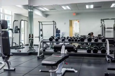 Condominio en venta en Miami, Florida, 2 dormitorios, 75.99 m2 № 2008067 - foto 18