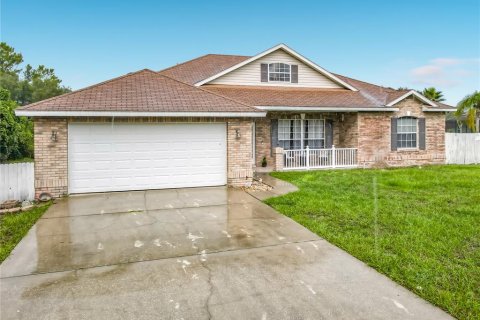 Casa en venta en Deltona, Florida, 4 dormitorios, 209.77 m2 № 2312436 - foto 3