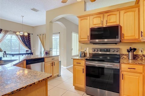 Casa en venta en Deltona, Florida, 4 dormitorios, 209.77 m2 № 2312436 - foto 22