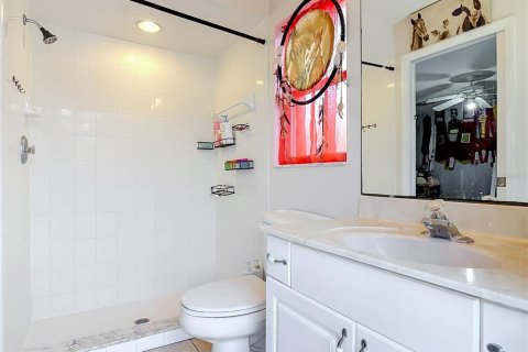 Casa en venta en Deltona, Florida, 4 dormitorios, 209.77 m2 № 2312436 - foto 27