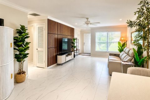 Casa en venta en Sarasota, Florida, 2 dormitorios, 112.04 m2 № 2385897 - foto 4