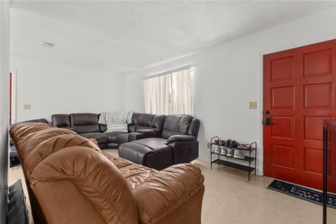 House in Gainesville, Florida 3 bedrooms, 98.1 sq.m. № 2202908 - photo 7