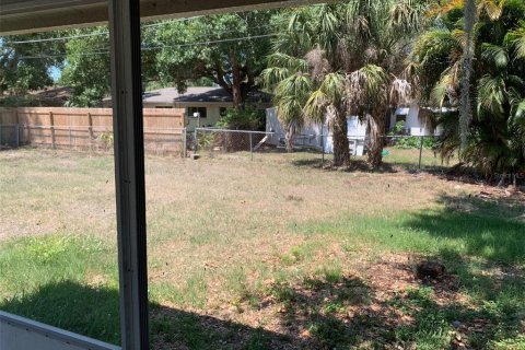 Immobilier commercial à vendre à Bradenton, Floride: 4 chambres, 135.45 m2 № 2431235 - photo 10