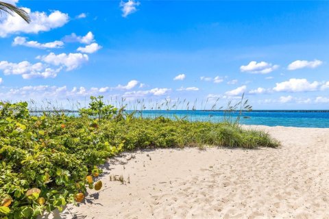 Condominio en alquiler en Fort Lauderdale, Florida, 1 dormitorio, 83.61 m2 № 2057441 - foto 16