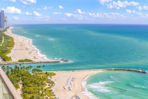 Copropriété à louer à Bal Harbour, Floride: 2 chambres, 234.67 m2 № 1768227 - photo 14