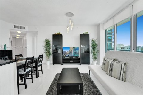 Copropriété à louer à Miami, Floride: 2 chambres, 102.1 m2 № 2073785 - photo 5