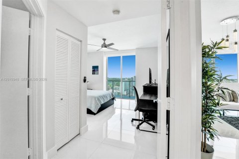 Copropriété à louer à Miami, Floride: 2 chambres, 102.1 m2 № 2073785 - photo 20