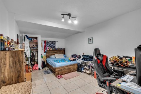 Adosado en venta en Miami Gardens, Florida, 4 dormitorios, 112.5 m2 № 2084993 - foto 17