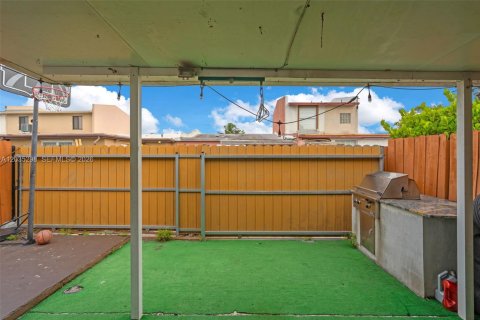 Adosado en venta en Miami Gardens, Florida, 4 dormitorios, 112.5 m2 № 2084993 - foto 22
