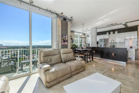 Copropriété à vendre à Miami, Floride: 2 chambres, 119.38 m2 № 1988117 - photo 9