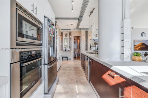 Copropriété à vendre à Miami, Floride: 2 chambres, 119.38 m2 № 1988117 - photo 13