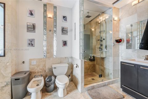 Copropriété à vendre à Miami, Floride: 2 chambres, 119.38 m2 № 1988117 - photo 26