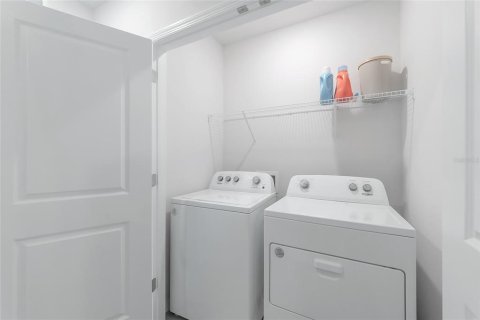 Touwnhouse à vendre à Bradenton, Floride: 3 chambres, 155.43 m2 № 2377595 - photo 19