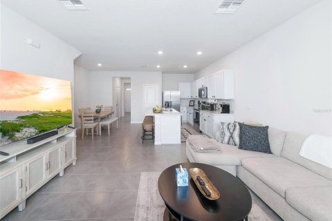 Touwnhouse à vendre à Bradenton, Floride: 3 chambres, 155.43 m2 № 2377595 - photo 7