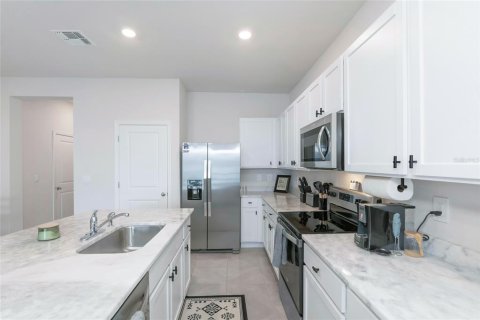 Touwnhouse à vendre à Bradenton, Floride: 3 chambres, 155.43 m2 № 2377595 - photo 8