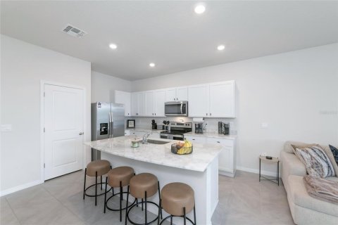 Touwnhouse à vendre à Bradenton, Floride: 3 chambres, 155.43 m2 № 2377595 - photo 9