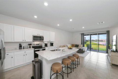 Touwnhouse à vendre à Bradenton, Floride: 3 chambres, 155.43 m2 № 2377595 - photo 6