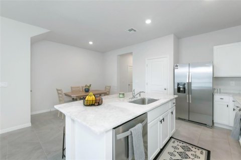 Touwnhouse à vendre à Bradenton, Floride: 3 chambres, 155.43 m2 № 2377595 - photo 10