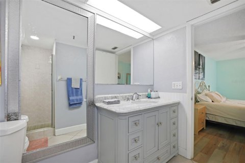 Condominio en venta en Madeira Beach, Florida, 2 dormitorios, 106.84 m2 № 1913233 - foto 26