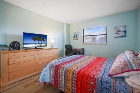 Condominio en venta en Madeira Beach, Florida, 2 dormitorios, 106.84 m2 № 1913233 - foto 28