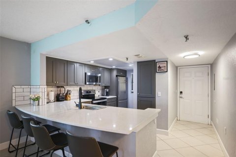 Condominio en venta en Madeira Beach, Florida, 2 dormitorios, 106.84 m2 № 1913233 - foto 6