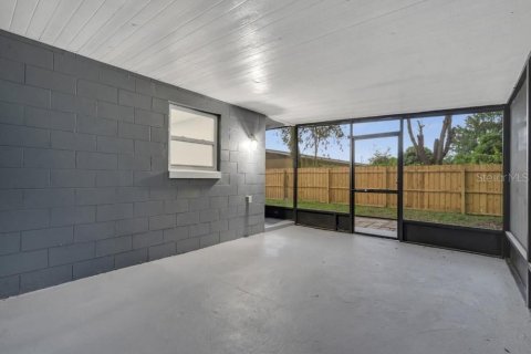 House in Orlando, Florida 3 bedrooms, 123.1 sq.m. № 2208850 - photo 18