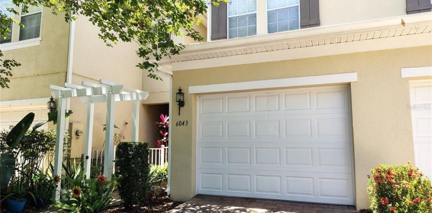 Adosado en Orlando, Florida 3 dormitorios, 134.99 m2 № 1720166