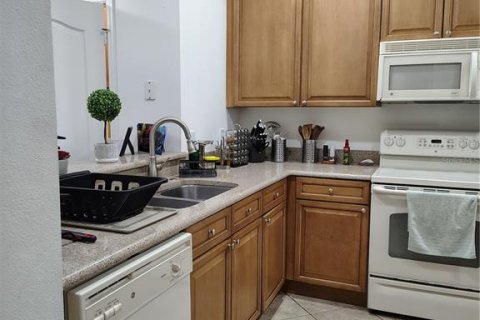 Townhouse in Orlando, Florida 3 bedrooms, 134.99 sq.m. № 1720166 - photo 8