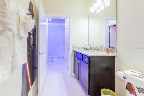 Touwnhouse à vendre à Davenport, Floride: 5 chambres, 213.02 m2 № 2102654 - photo 25