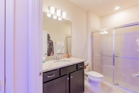 Touwnhouse à vendre à Davenport, Floride: 5 chambres, 213.02 m2 № 2102654 - photo 24