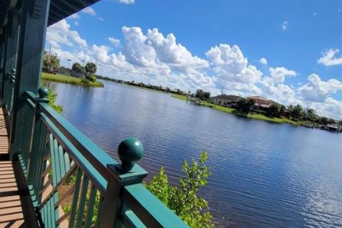 House in Bradenton, Florida 2 bedrooms, 160.81 sq.m. № 2230319 - photo 21