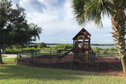 House in Bradenton, Florida 2 bedrooms, 160.81 sq.m. № 2230319 - photo 16