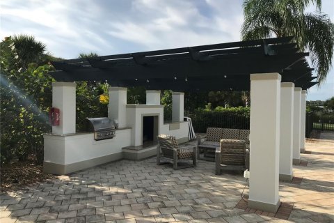 House in Bradenton, Florida 2 bedrooms, 160.81 sq.m. № 2230319 - photo 18