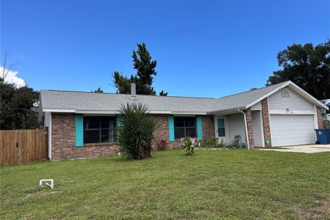 House in Palm Bay, Florida 4 bedrooms, 173.63 sq.m. № 2366812