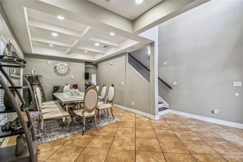 House in Saint Petersburg, Florida 4 bedrooms, 199.28 sq.m. № 1882808 - photo 8
