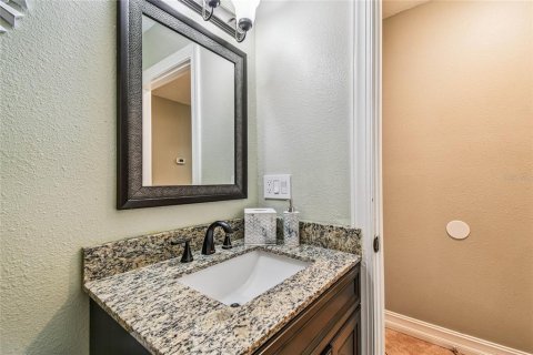 House in Saint Petersburg, Florida 4 bedrooms, 199.28 sq.m. № 1882808 - photo 21