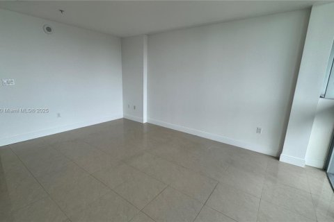 Condo in Miami, Florida, 3 bedrooms  № 1865511 - photo 29