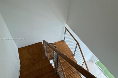 Condo in Miami, Florida, 3 bedrooms  № 1865511 - photo 26