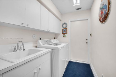 Casa en venta en Weston, Florida, 4 dormitorios, 246.38 m2 № 2063016 - foto 22