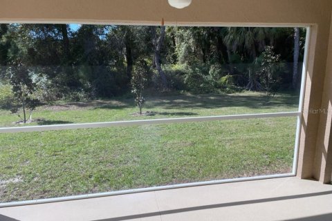 Villa ou maison à louer à North Port, Floride: 3 chambres, 132.57 m2 № 2406483 - photo 2