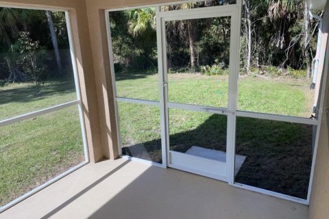 Villa ou maison à louer à North Port, Floride: 3 chambres, 132.57 m2 № 2406483 - photo 4