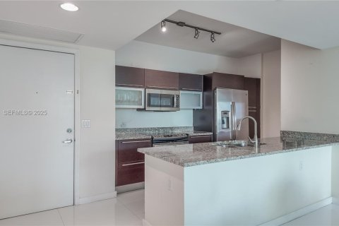 Купить кондоминиум в Майами, Флорида 2 спальни, 103.4м2, № 1988315 - фото 2