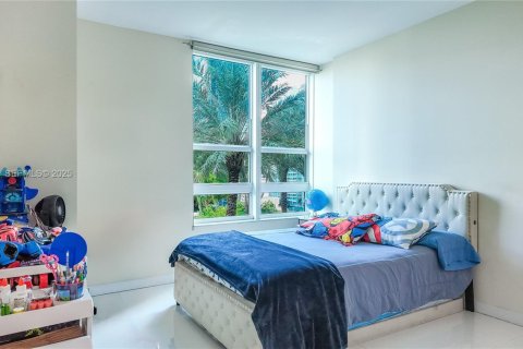 Купить кондоминиум в Майами, Флорида 2 спальни, 103.4м2, № 1988315 - фото 9