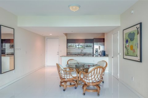 Купить кондоминиум в Майами, Флорида 2 спальни, 103.4м2, № 1988315 - фото 3