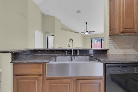 House in Kissimmee, Florida 3 bedrooms, 111.95 sq.m. № 1657736 - photo 30