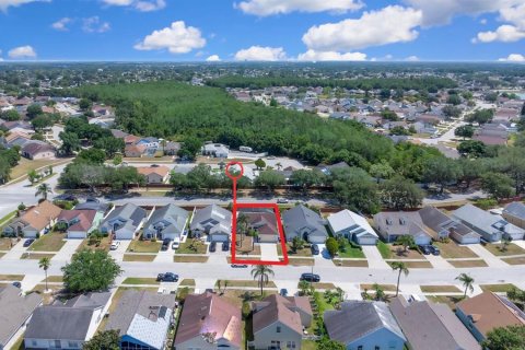 House in Kissimmee, Florida 3 bedrooms, 111.95 sq.m. № 1657736 - photo 6