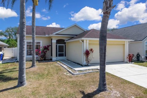 House in Kissimmee, Florida 3 bedrooms, 111.95 sq.m. № 1657736 - photo 4