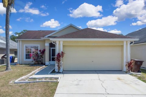 Casa en venta en Kissimmee, Florida, 3 dormitorios, 111.95 m2 № 1657736 - foto 1
