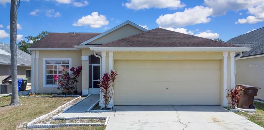 Casa en Kissimmee, Florida 3 dormitorios, 111.95 m2 № 1657736
